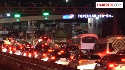 Yalova'da Bayram Yoğunluğu Gece de Devam Etti