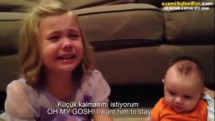 Kardeşinin Büyümesini İstemeyen Kız