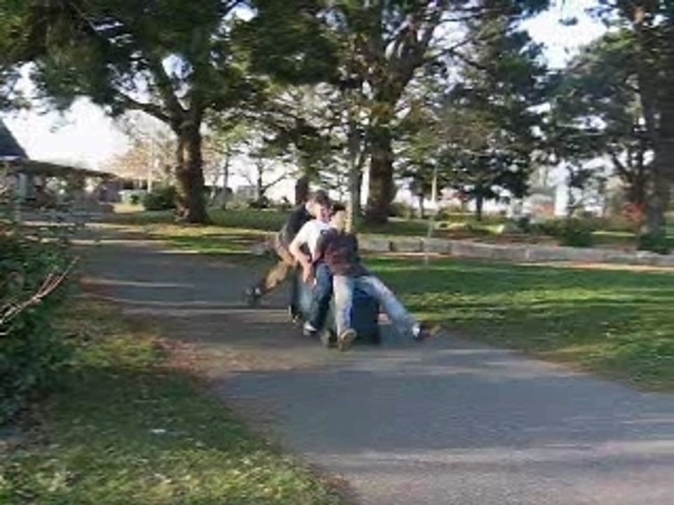 Jackass_poubelle
