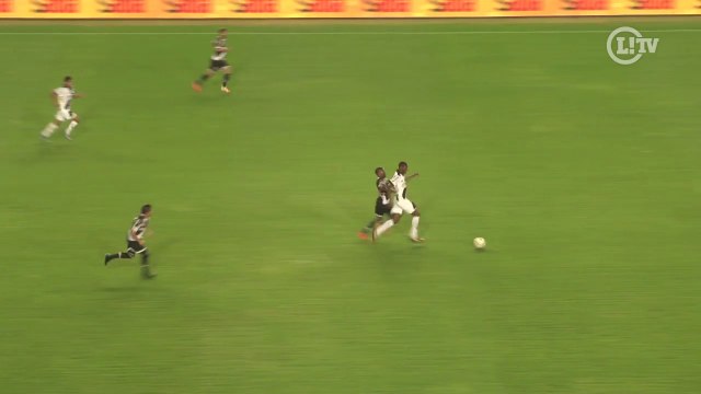 Juiz usa dois critérios diferentes para carrinhos em São Januário