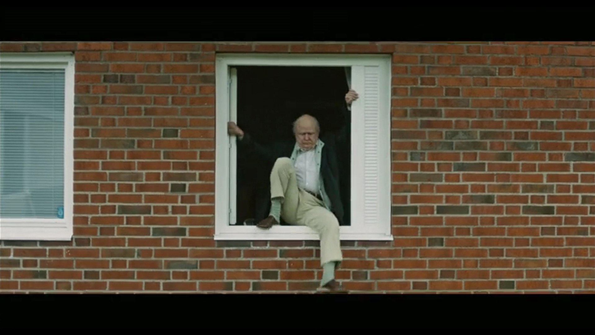 Bande Annonce Le Vieux Qui Ne Voulait Pas Feter Son Anniversaire Vf Video Dailymotion