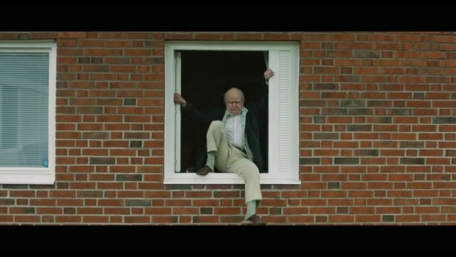 Bande-annonce : Le Vieux qui ne voulait pas fêter son Anniversaire - VOST