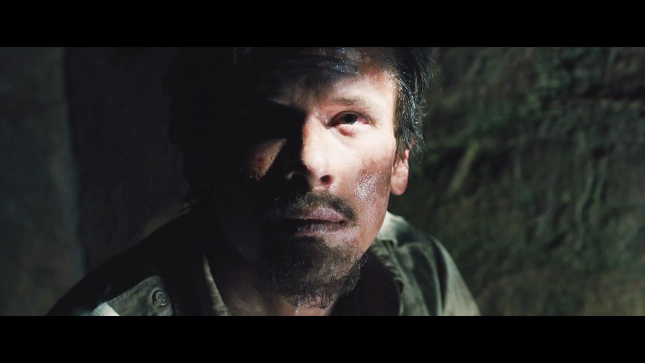 Bande-annonce : Invincible - VO (2)