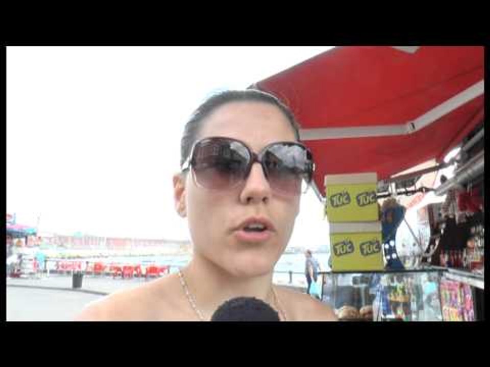 Napoli - 12enne annegato al lido Mappatella - I bagnanti (live) (30.07.14)