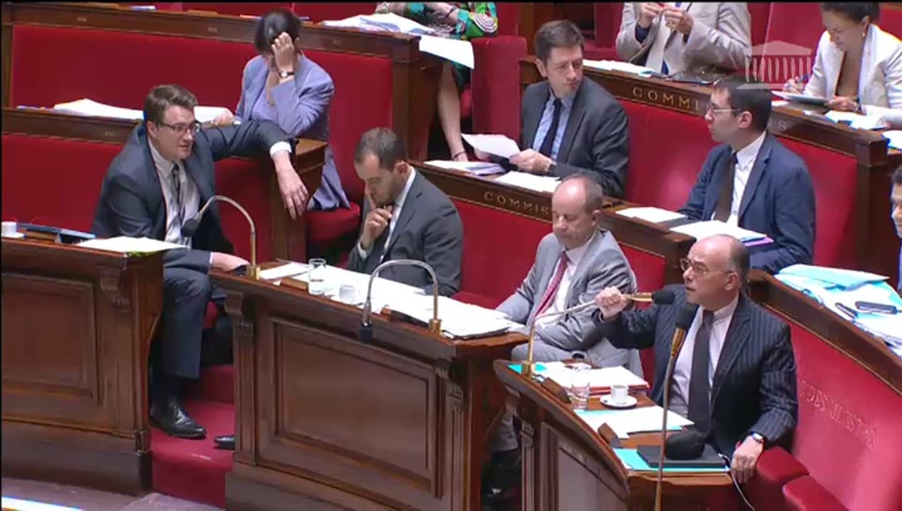 Cazneuve vs Tourret réforme territoriale