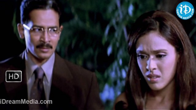 Raam Movie - Genelia, Brahmanandam, Atul Kulkarni, Nitin Action Scene