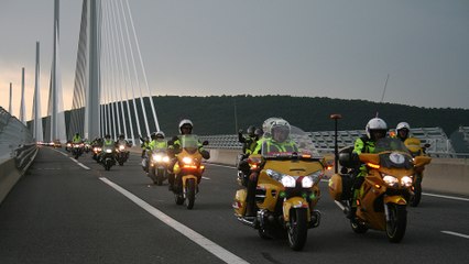 Motards du Viaduc 2014 - WSF BFC à MILLAU - © "Le Calife"