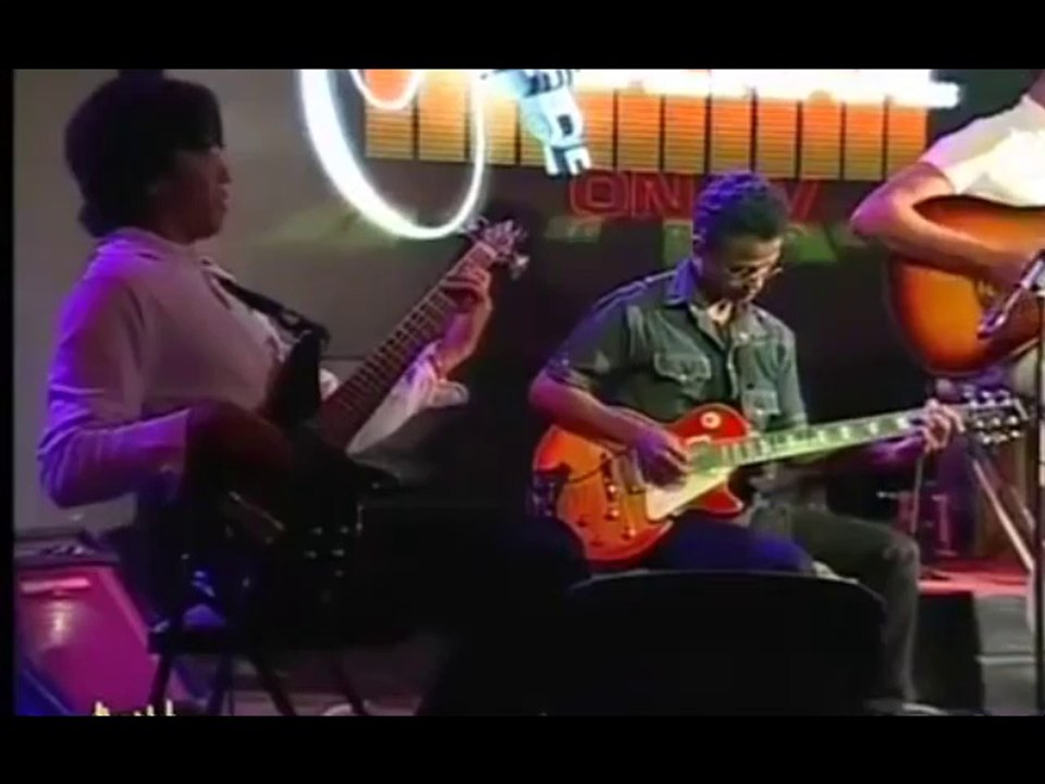 Lola ~ Neny (Hira gasy)