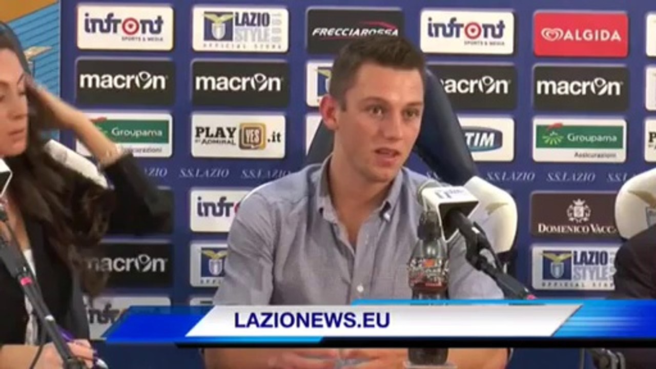 31.7.14- La conferenza stampa di presentazione di Stefan DE VRIJ
