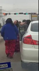 Kadınların trafikteki inanılmaz kavgası