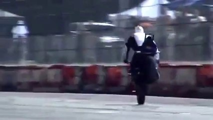 Harika bir motor gösterisi