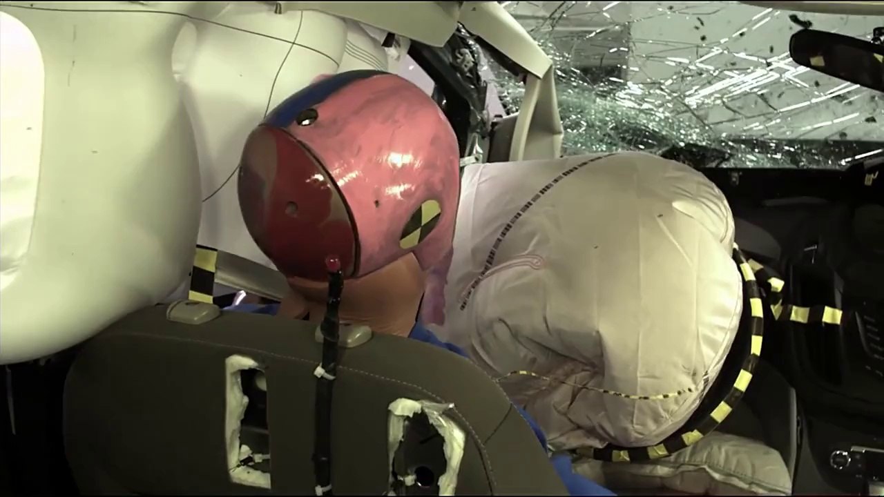 2014 Ford C-Max Hybrid Crash Test - Acceptable