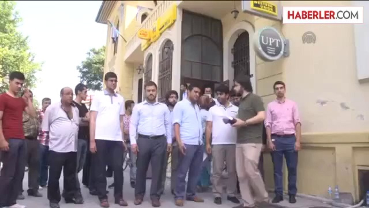 İhsanoğlu'na İstiklal Marşı ve Safahat gönderdiler -