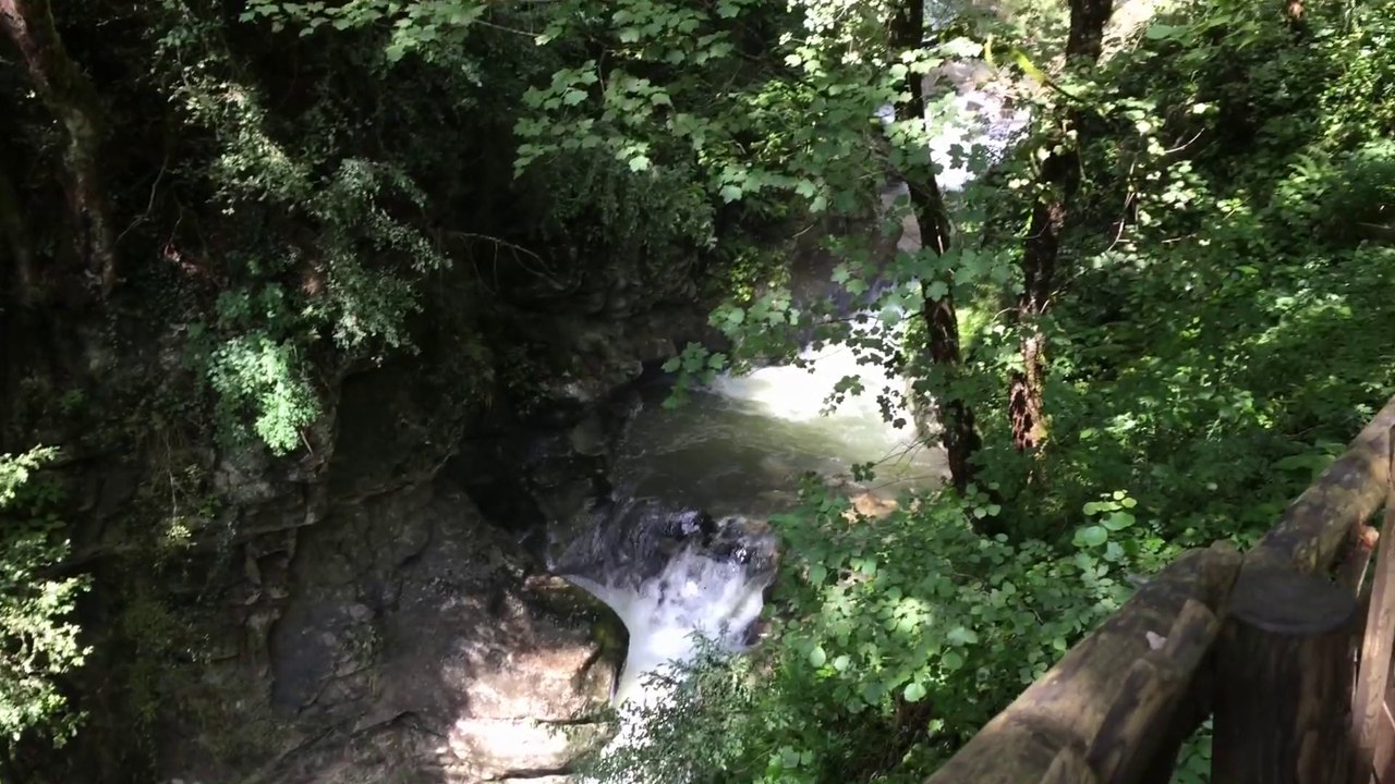 Bassin cascade de la doria a saint jean d arvey