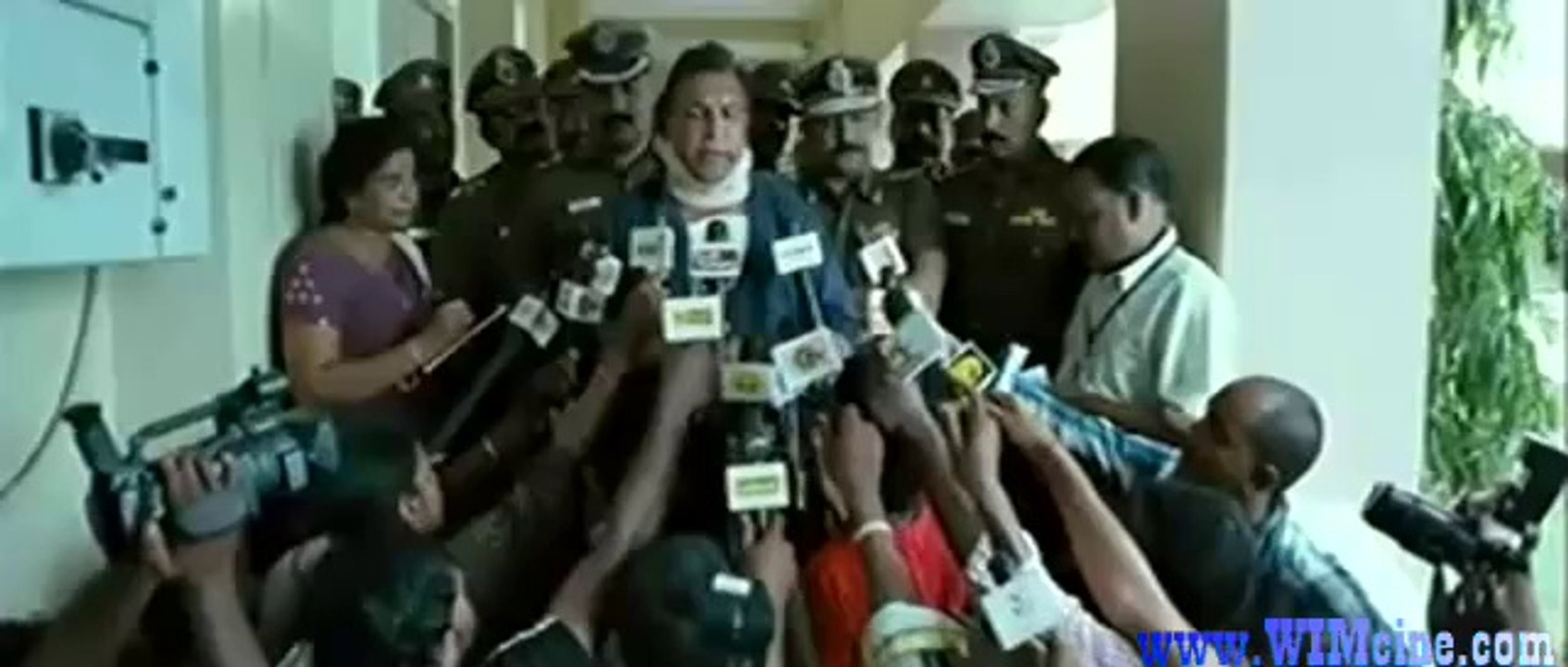 Mahabali Super Hero (2013)_clip4