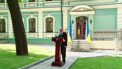 Ukraine PM back as parliament rejects his resignation