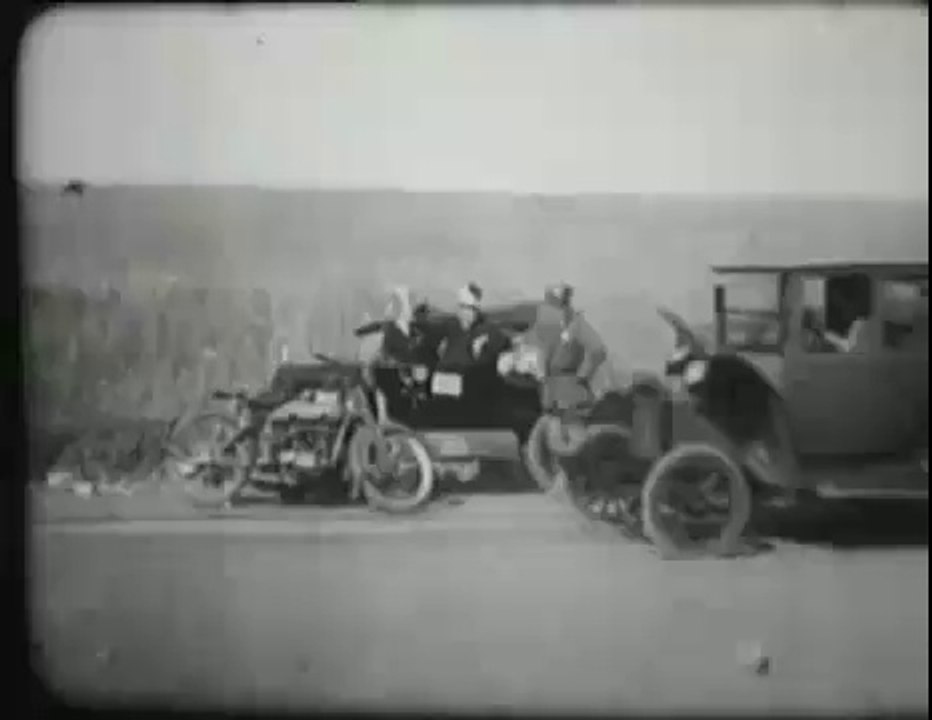 TWO TARS (Stanlio&Ollio, 1928)