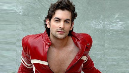 Neil Nitin Mukesh Pierces His Ear For Prem Ratan !