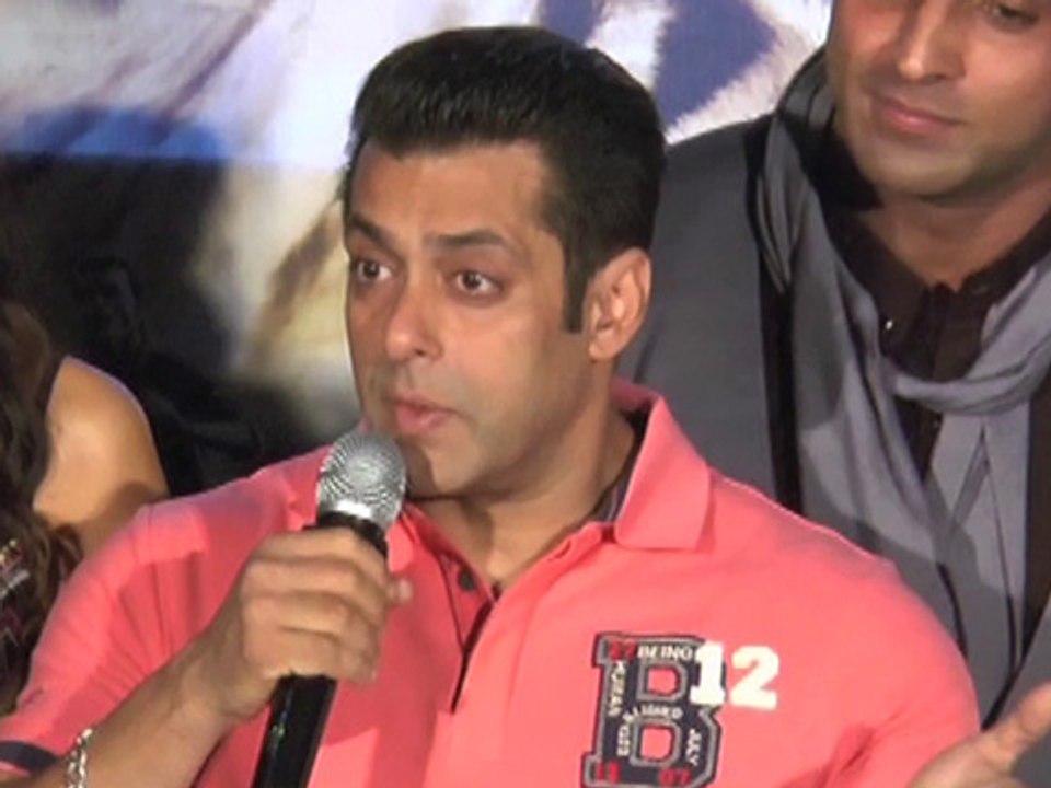 Salman Khan Launches 1st Look Of Kamal Saldanahs Roar