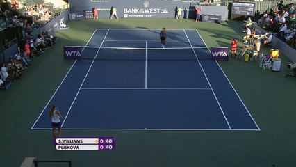 Serena Williams pokonała Karolinę Pliskovą