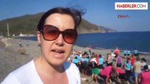 Yabancı Tur Rehberlerinden Bayram Sonu Plaj Temizliği