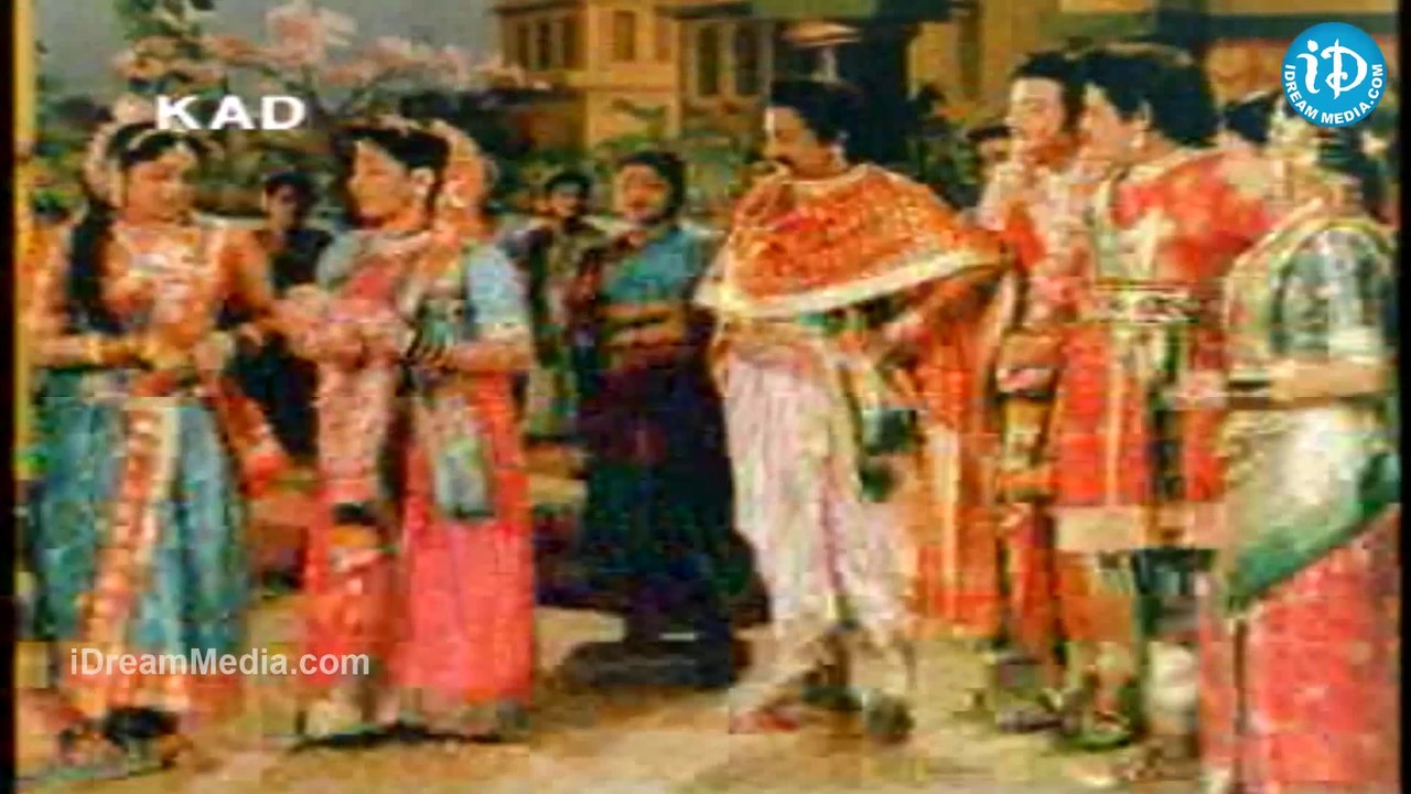 Veerapandiya Kattabomman Movie - Sivaji Ganesan, OAK Thevar, Gemini Ganesan Nice Scene