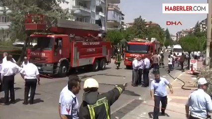 Belediye Otobüsü Markete Daldı: 1 Ölü, 17 Yaralı