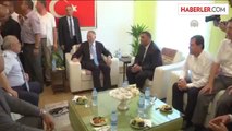 İhsanoğlu, Danyal Peygamber'in Kabrini Ziyaret Etti