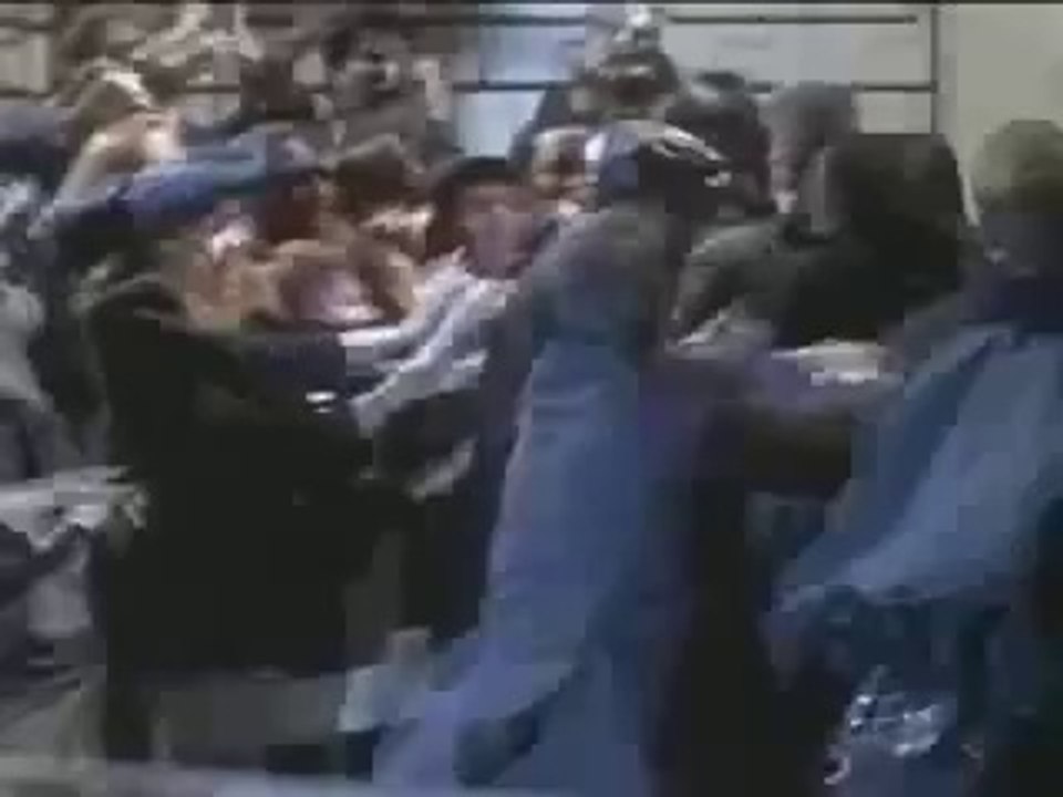 The Bodyguard (1992) - Movie Trailer