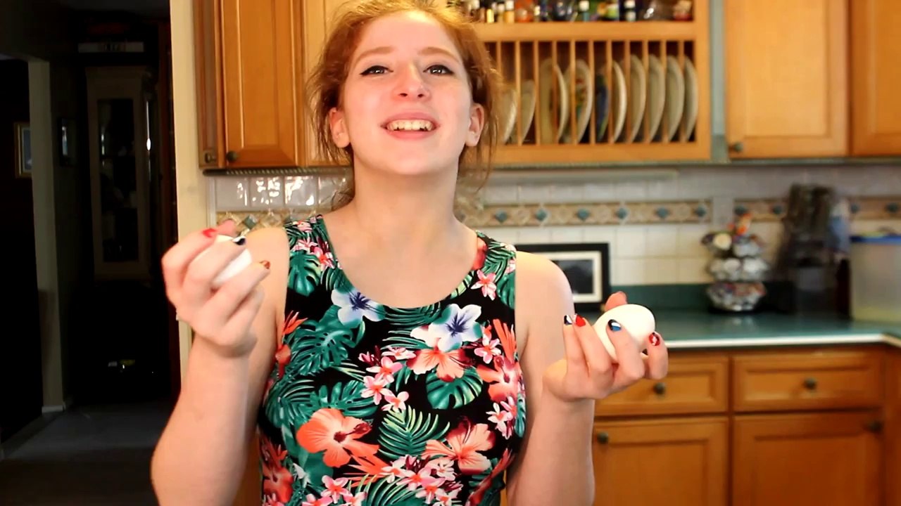 "Soap Makes Me Uncomfortable" - AKK *Bloopers*