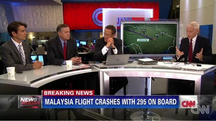 Malaysia Airlines debris seen falling from the sky in Ukraine