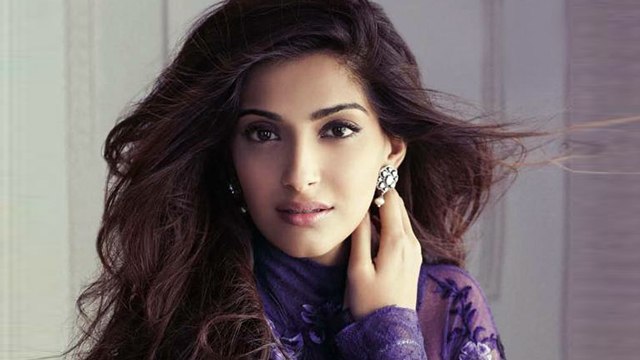 OMG | Sonam Kapoor Demands 5 Crores For A Film?