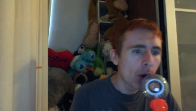 Wiwi égratigne le roi des ombres de M (Matthieu Chédid)