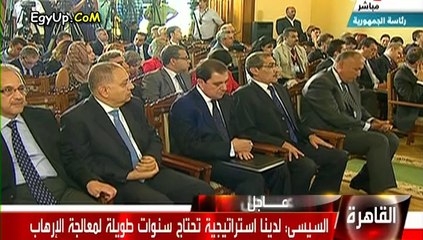 السيسى متحدثا عن اوضاع ليبيا وخطر تامين الحدود من تهريب الارهابيين والمتطرفين "عمرنا ما هنبقى زيهم"