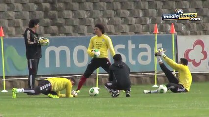 Oficial: Guillermo Ochoa firmó con el Málaga