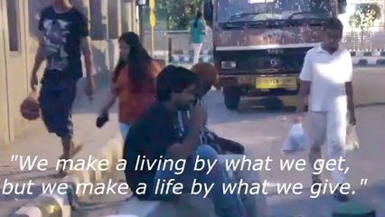 جس کے پاس تهوڑا ہوتا ہے وہی دیتا ہے