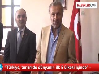 "Türkiye, turizmde dünyanın ilk 5 ülkesi içinde" -
