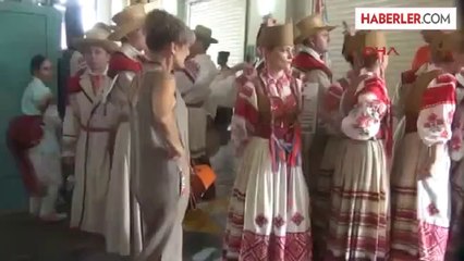 İstiklal Caddesi'nden Sağanak Yağmur Görüntüleri