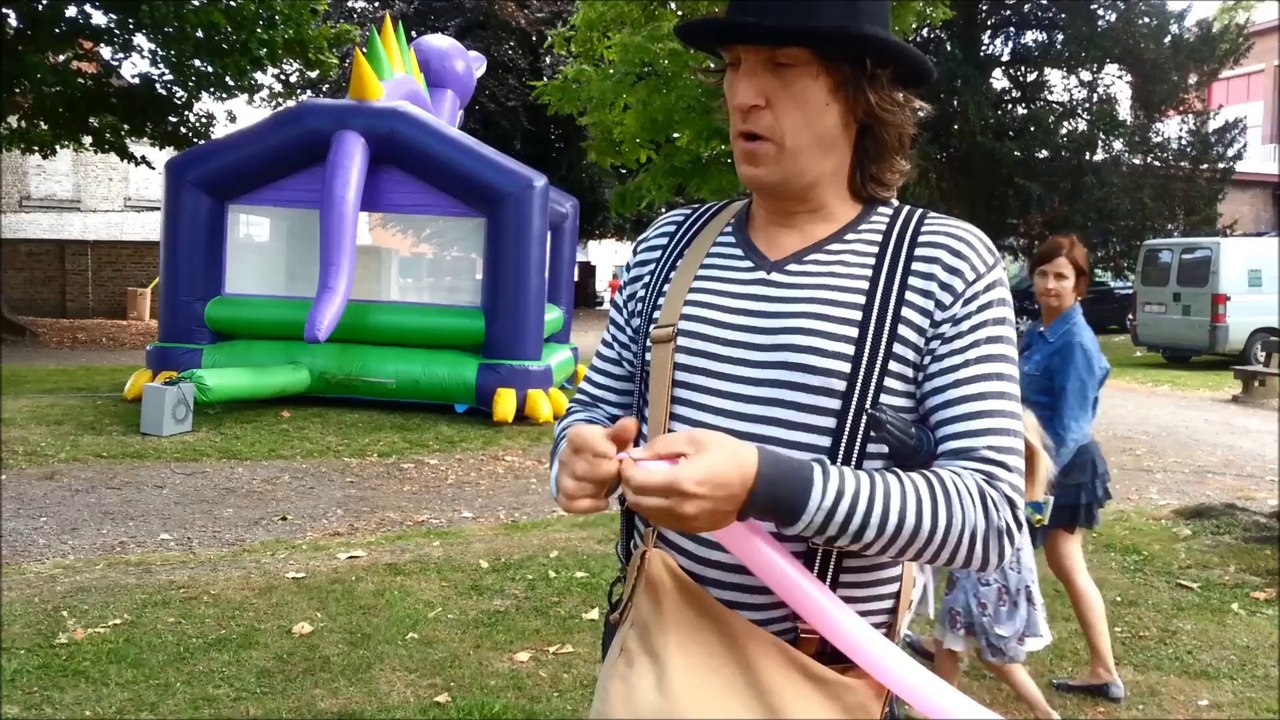 Sculpteur de ballons technique pour le lapin