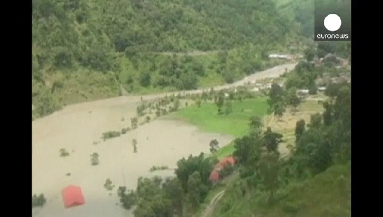 Nepal landslide kills 8, prompts flood risk