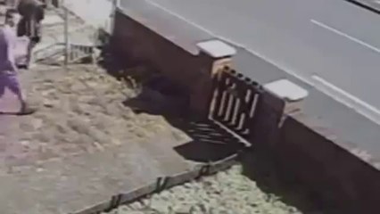 Sevgilisini Etkilemek İsteyen Genç rezil oldu !