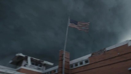 Richard Armitage And Sarah Wayne Callies 'Into The Storm' Scene