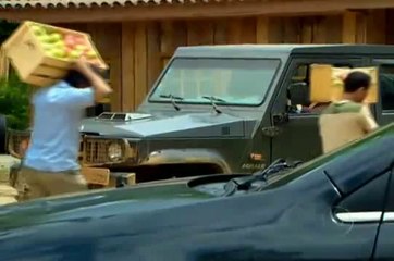 Amelia vai a estalagem devolver o celular de Vitor