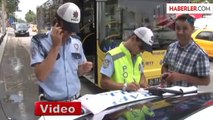 Polis İETT Şoförlerine Ceza Kesti
