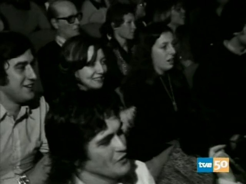 Joan Manuel Serrat - La Lluna, La Pruna