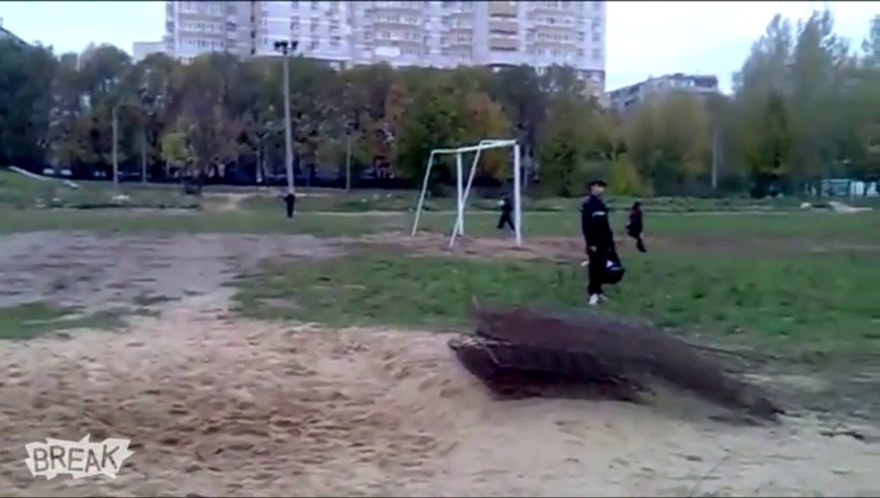 Les plus gros FAILS d’août 2014 - Sport, crash, gars débiles...