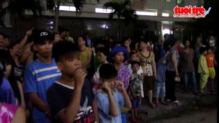 Một phụ nữ nhảy từ tầng 4 xuống đất