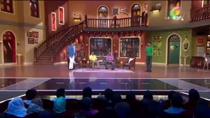 A Guy Making Fun Of Indian Cricketers Actions Infront Of Sehwag Don