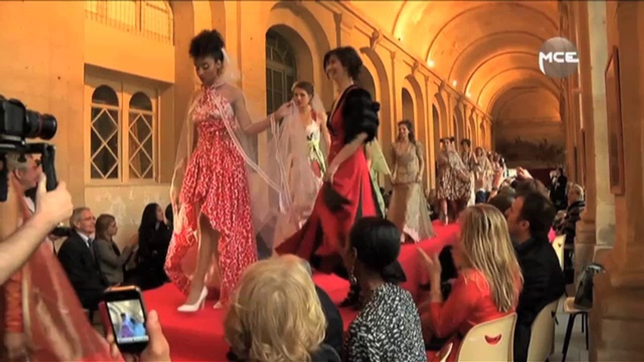 Défilé Zélia avec les étudiantes de la Maison d'Education de la Légion d'Honneur