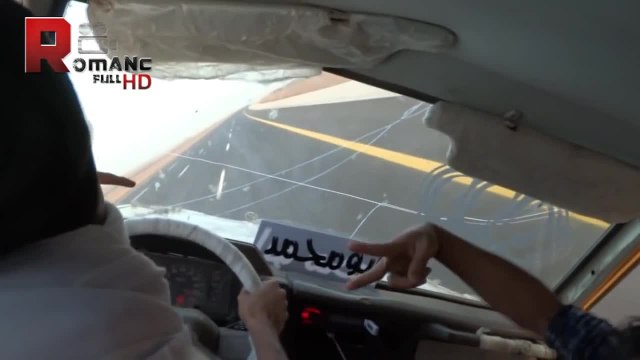 Rouler en 2 roues en voiture à 200 km/h